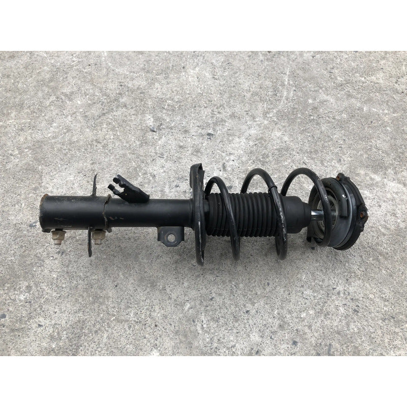 Amortiguador Delantero Izquierdo Para Nissan Sentra 2013, 2014, 2015, 2016, 2017, 2018, 2019 - Motor 1.8 Litros, 4 Cilindros - Original