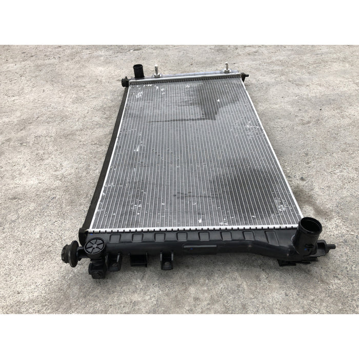 Radiador Original Para Altima 2019 Al 2025 Motor 2.5