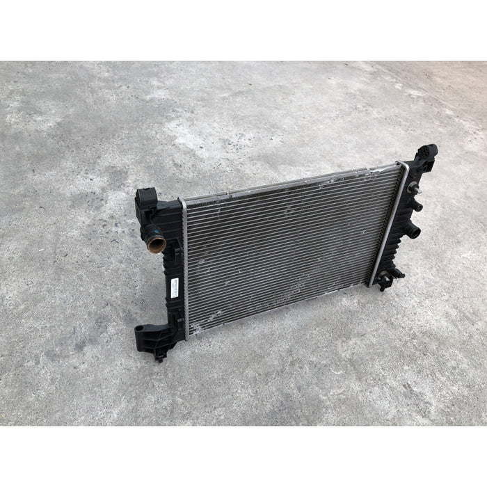 Radiador Original Para Sonic 2012 Al 2018 Motor 1.8