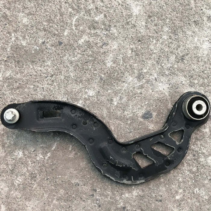 Tirante Trasero Superior Izquierdo Para Mercedes Benz Cla250 2014, 2015, 2016, 2017, 2018, 2019 Motor 2.0