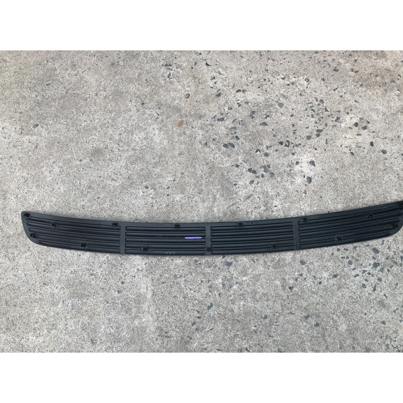 Moldura De Defensa Trasera Para Dodge Caravan 2001-2007 Negro