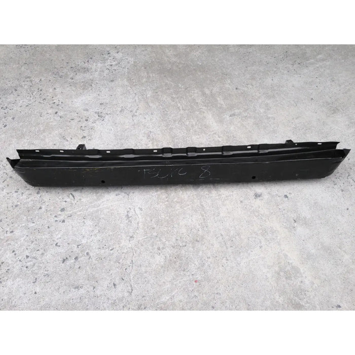 Refuerzo Trasero De Defensa Para Nissan Tsuru 3 2001, 2002, 2003