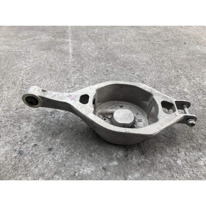 Horquilla Trasera Derecha Para Nissan Altima Coupe 2007, 2008, 2009, 2010, 2011, 2012 - Motor 2.5 Litros, 4 Cilindros - Original