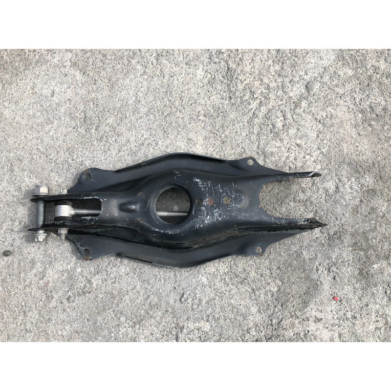 Horquilla Trasera Derecha Original Para Mercedes Benz C300 2015, 2016, 2017, 2018, 2019, 2020, 2021, 2022, 2023, 2024, 2025 (motor 2.0 Litros)