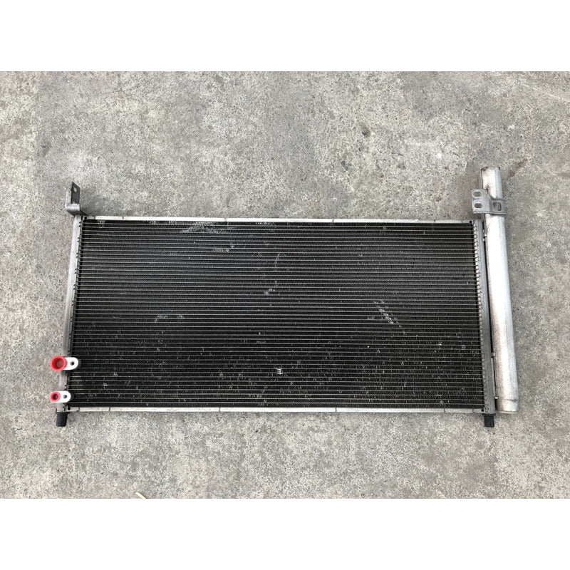 Condensador Para Toyota Prius 2010, 2011, 2012, 2013, 2014, 2015 - Motor 1.8 Litros, 4 Cilindros - Original