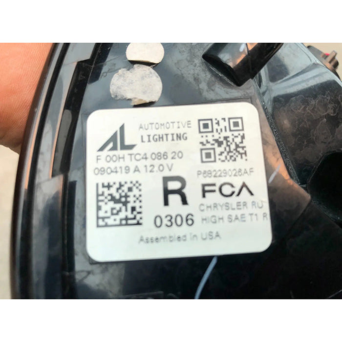 Calavera Derecha Original Para Chrysler Pacifica 2017, 2018, 2019, 2020 Derecho/pasajero Rojo