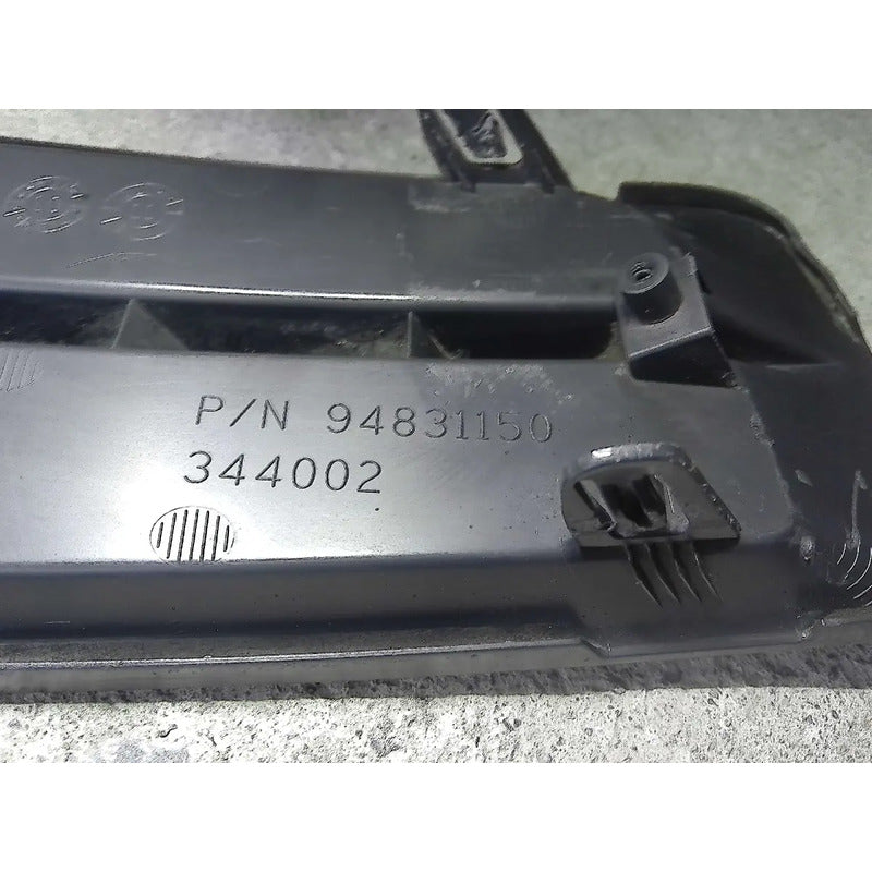 Moldura De Defensa Derecha Para Chevrolet Cruze 2011, 2012, 2013, 2014, 2015 Negro