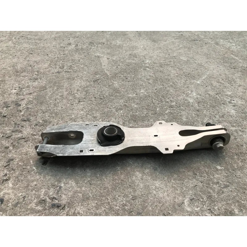 Horquilla Trasera Derecha para Ford Escape 2020 2021 2022 2023 2024 Motor 1.5, Original