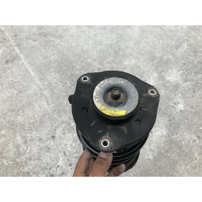 Amortiguador Delantero Derecho Para Volkswagen Tiguan 2009, 2010, 2011, 2012, 2013, 2014, 2015, 2016, 2017 Motor 2.0 Original