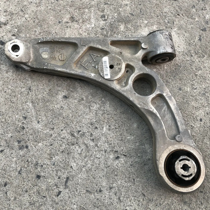 Horquilla Delantera Izquierda Cherokee 2019, 2020, 2021, 2022, 2023 - Motor 2.4 Litros, 4 Cilindros - Original