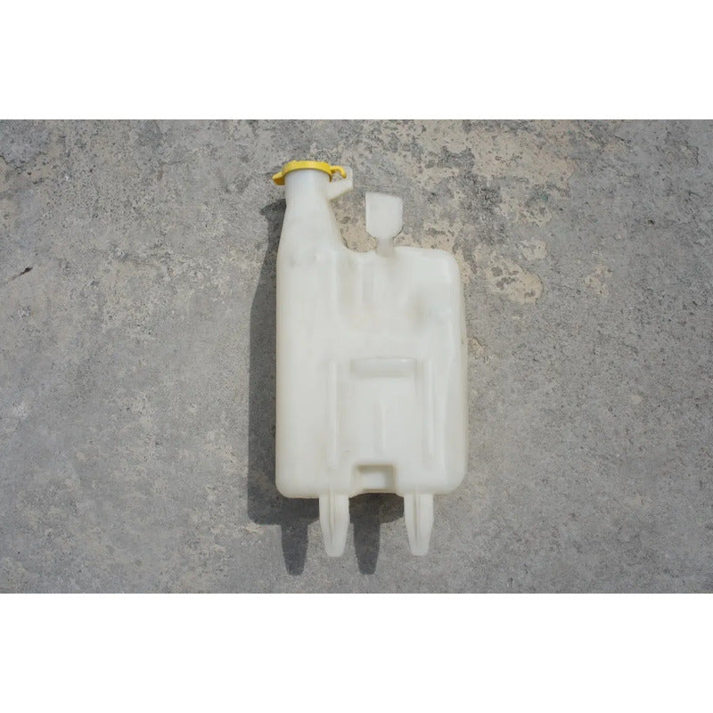 Deposito Limpia Parabrisas Para Dodge Ram 2004-2005 - Motor 5.7 Litros, V8 Hemi - Original