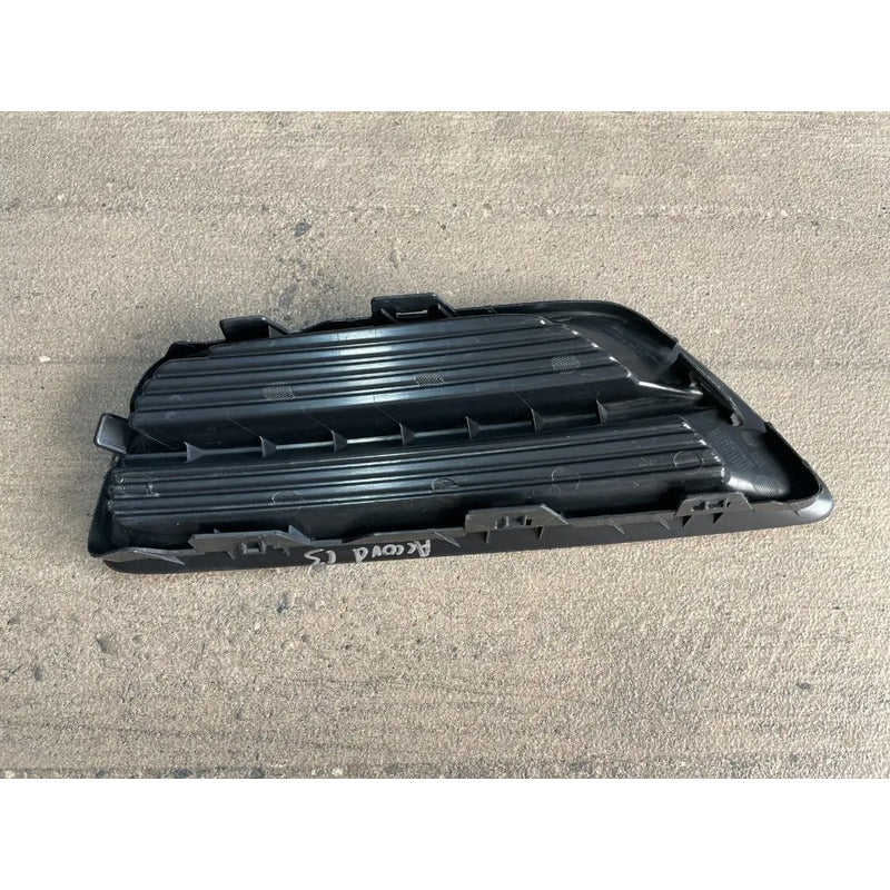 Parrilla Inferior Derecha Para Honda Accord Sedan 2013, 2014, 2015 Plástico