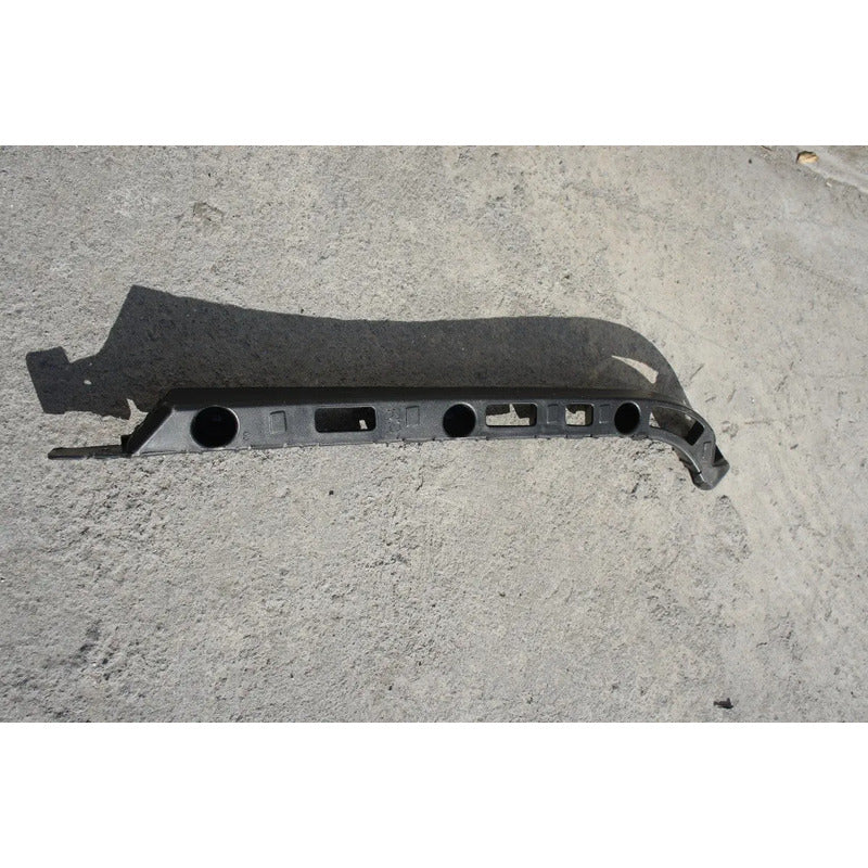 Guia Defensa Trasera Derecha Para Chevrolet Cruze 2010, 2011, 2012, 2013, 2014, 2015