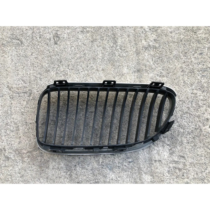 Parrilla Superior Derecha Bmw 328i Coupe 2009, 2010, 2011, 2012 Plástico
