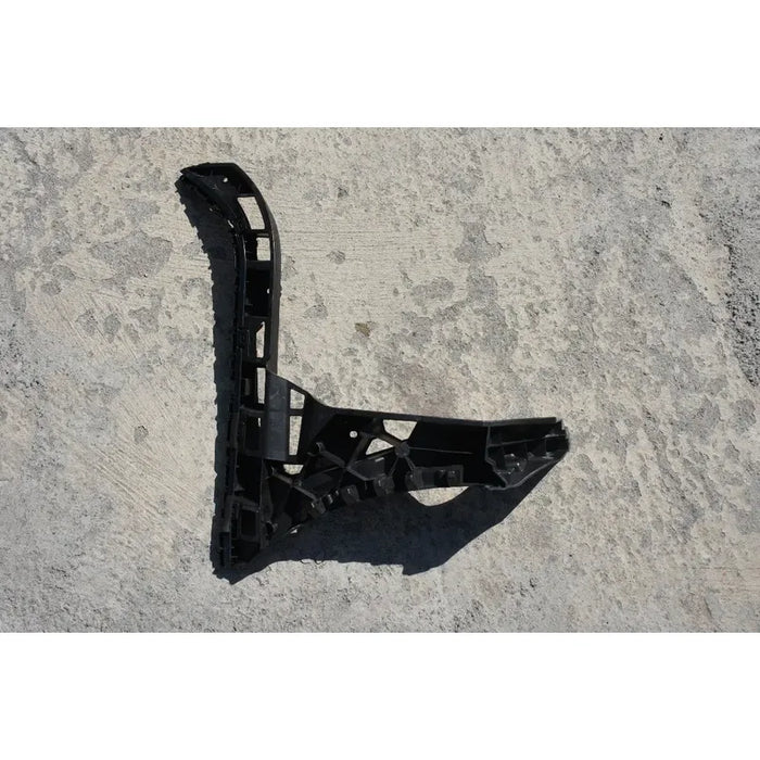 Guia De Defensa Trasera Izquierda Para Volkswagen Jetta 2011, 2012, 2013, 2014, 2015 - Original