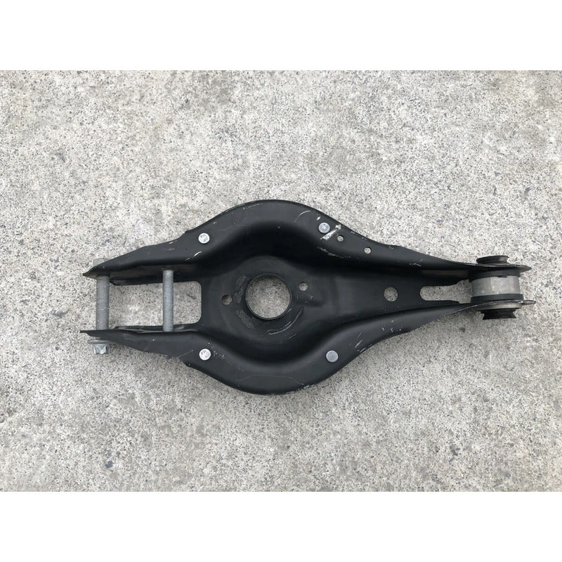 Horquilla Trasera Izquierda Para Bmw 320 2013, 2014, 2015, 2016, 2017, 2018 Motor 2.0 Lts.