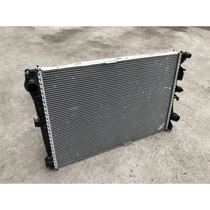 Radiador Original Para Mercedes Benz C300 2019, 2020, 2021 (motor 2.0 Litros)