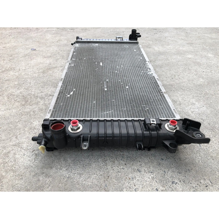 Radiador Original Para Tahoe 2016 2017 2018 2019 Motor 5.3
