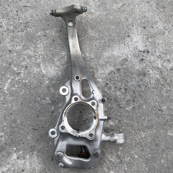 Mango Delantero Derecho Para Audi A4 2017, 2018, 2019, 2020, 2021, 2022, 2023, 2024 - Motor 2.0 Litros, 4 Cilindros - Original