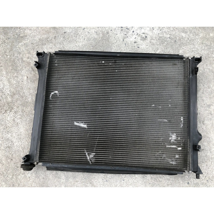 Radiador Original Para Dodge Challenger 2009, 2010, 2011, 2012, 2013, 2014 Motor 5.7
