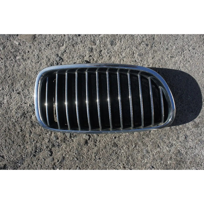 Parrilla Superior Derecha Bmw 528 2011, 2012, 2013 2014 2015 Brillante