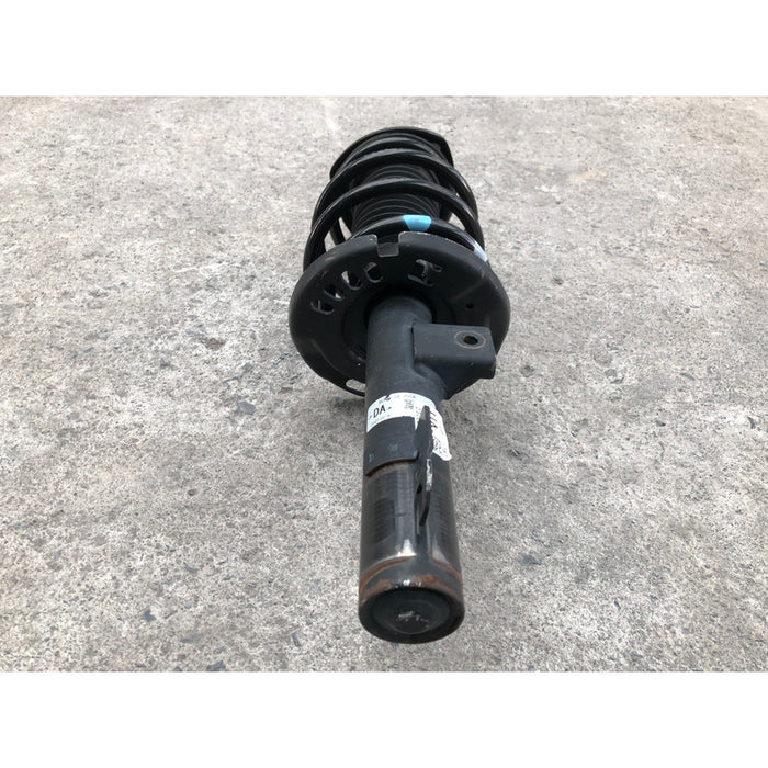 Amortiguador Delantero Derecho Mazda 3 Hatchback 2020 - 2023