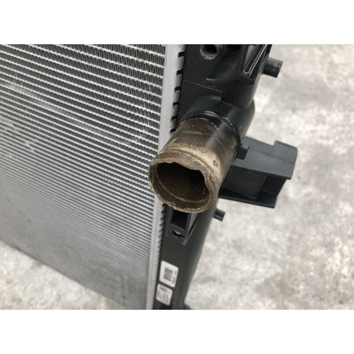 Radiador Original Para Camaro 2016 Al 2020 Motor 3.6