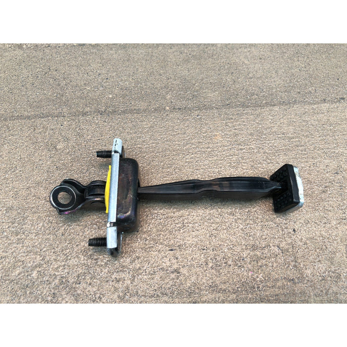 Tirante Tope Puerta Trasera Derecha Kia Soul 2014 Al 2019
