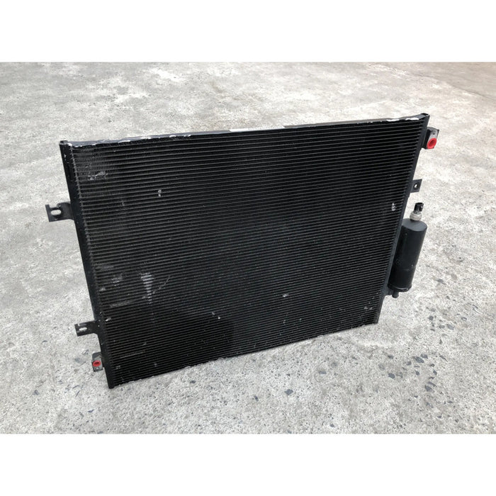 Condensador Para Nissan Titan 2017, 2018, 2019 - Motor 5.6 Litros - Original