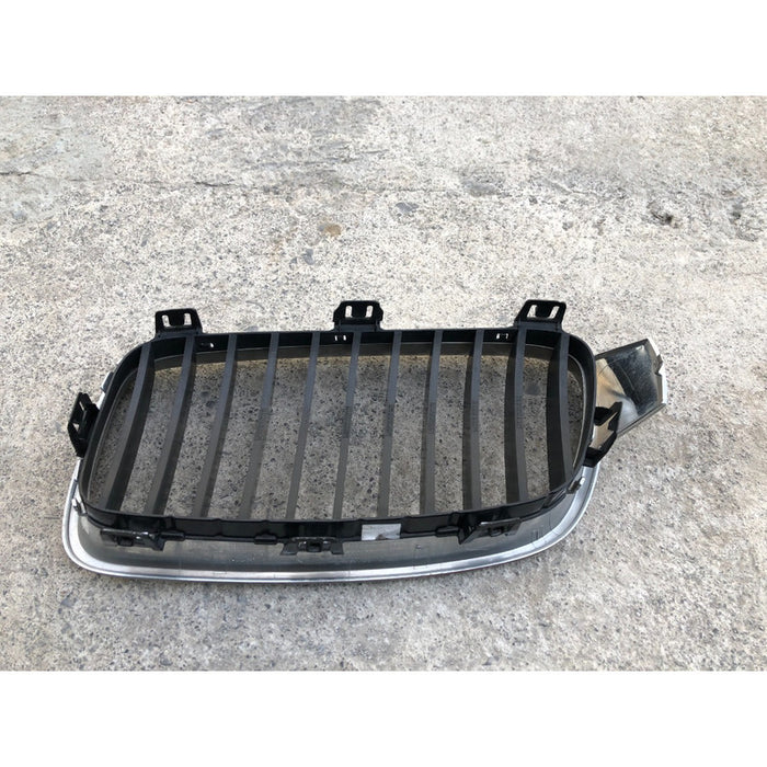 Parrilla Superior Derecha Bmw 328i Sedan 2014 2015 2016  Plástico