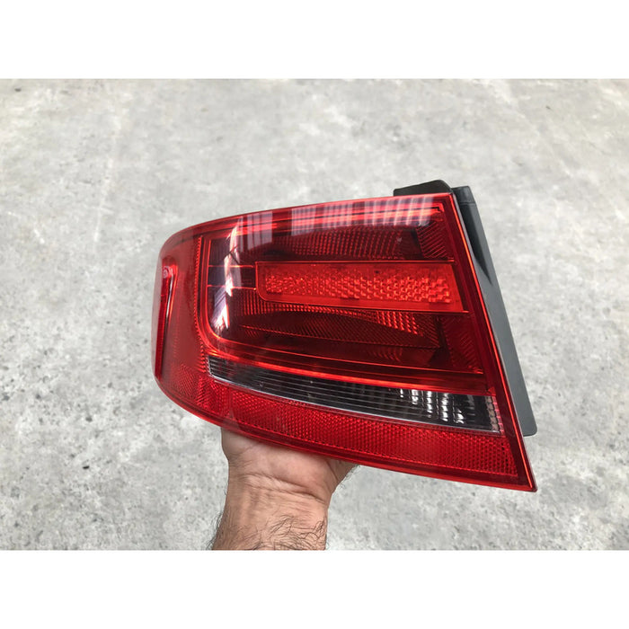 Calavera Izquierda Para Audi A4 2009, 2010, 2011, 2012 - Original Izquierdo/conductor Rojo