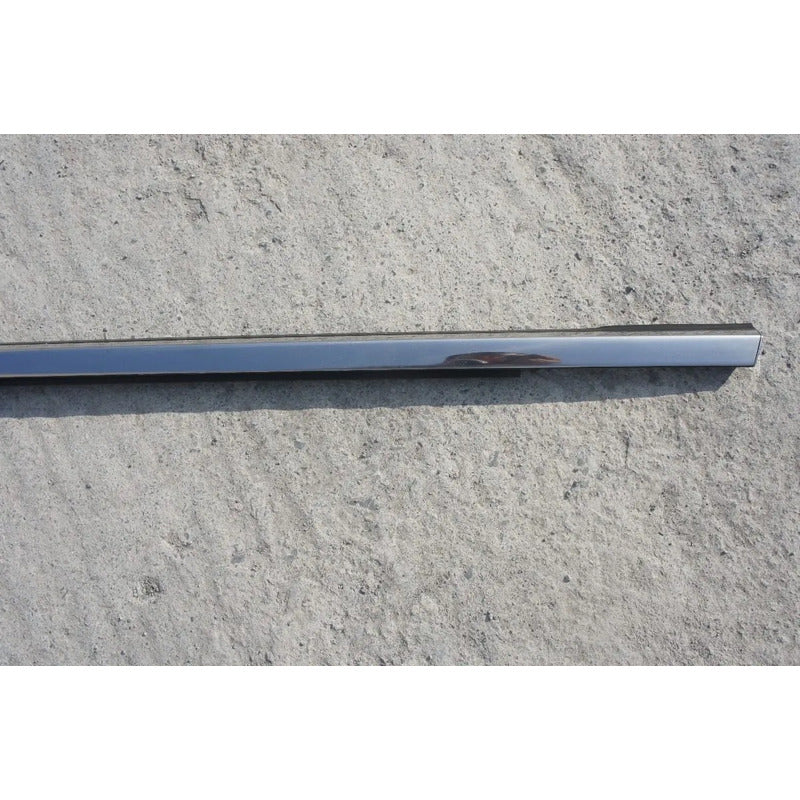 Moldura De Felpa Delantera Izquierda Para Cadillac Cts 2008, 2009, 2010, 2011, 2012, 2013, 2014 - Original