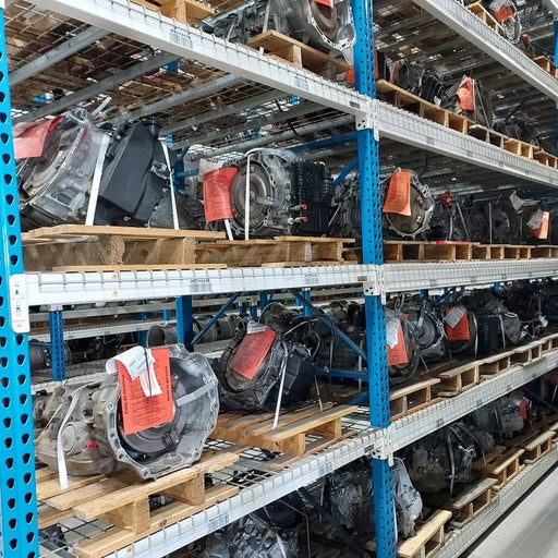 Transmisiones usadas en bodega - imagen ilustrativa